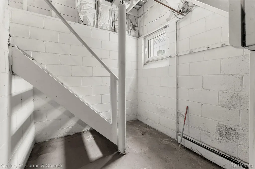 1520 Garfield Avenue Lincoln Park City MI 48146