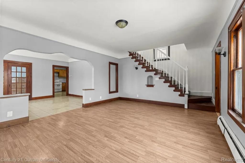 1520 Garfield Avenue Lincoln Park City MI 48146