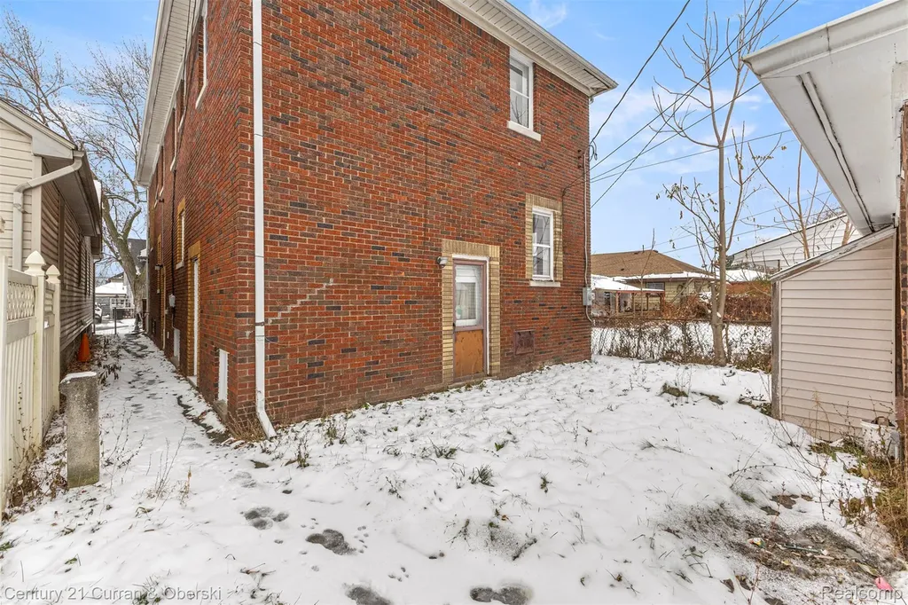 1520 Garfield Avenue Lincoln Park City MI 48146