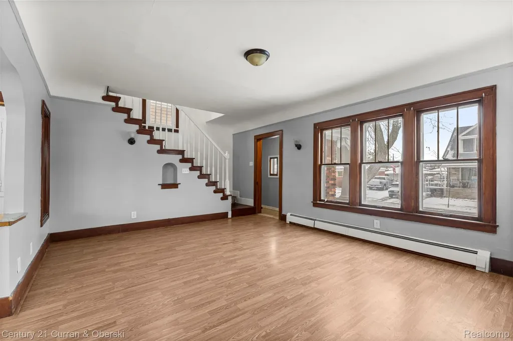 1520 Garfield Avenue Lincoln Park City MI 48146