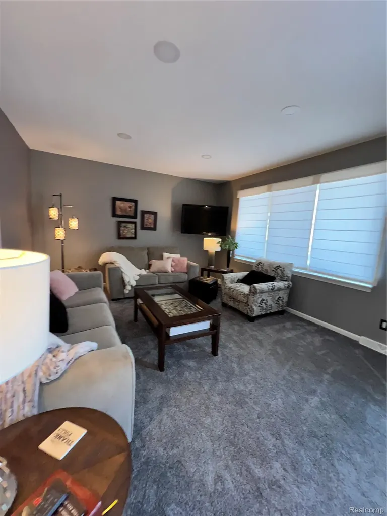 5045 Westcombe Lane N West Bloomfield Charter Township MI 48324
