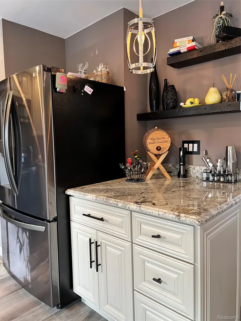 5045 Westcombe Lane N West Bloomfield Charter Township MI 48324