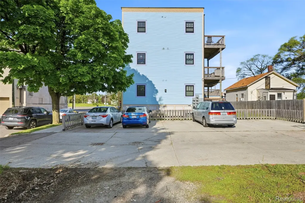 1786 W Willis Street Detroit City MI 48208