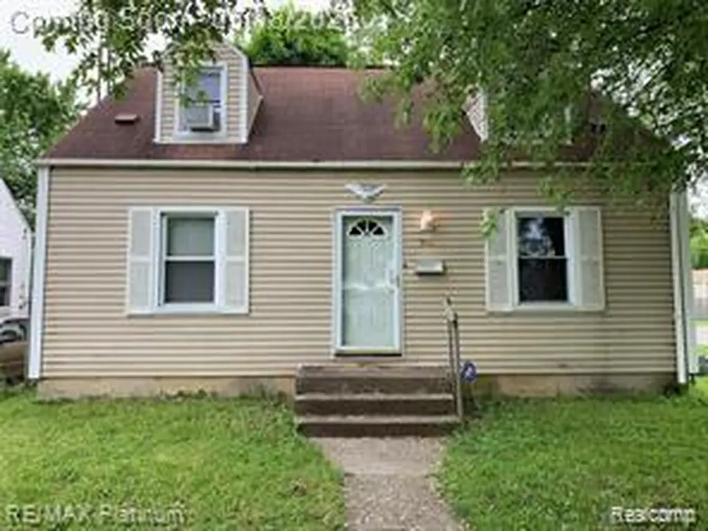 749 Crawford Street Flint City MI 48507