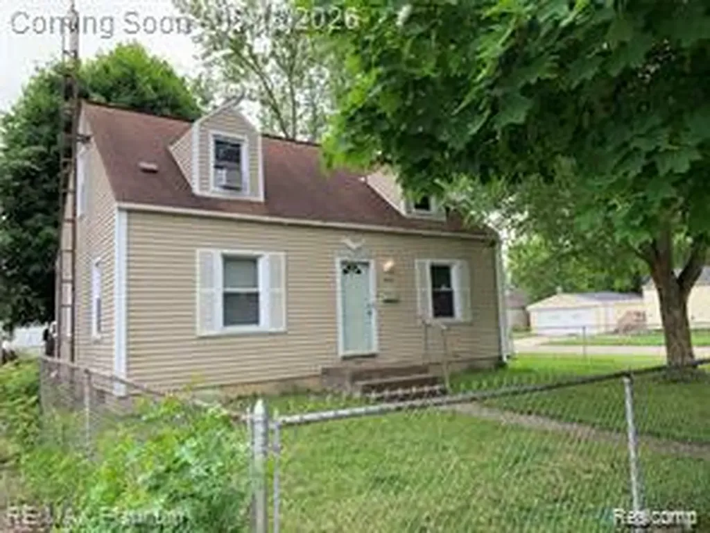 749 Crawford Street Flint City MI 48507