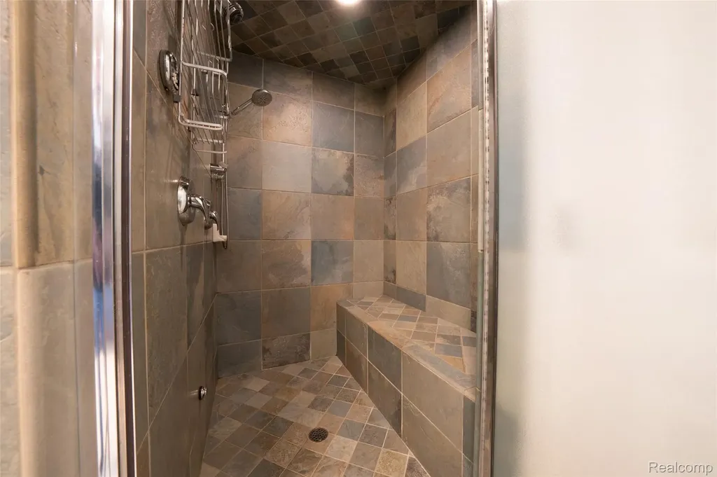 4502 Forest Edge Lane West Bloomfield Charter Township MI 48323