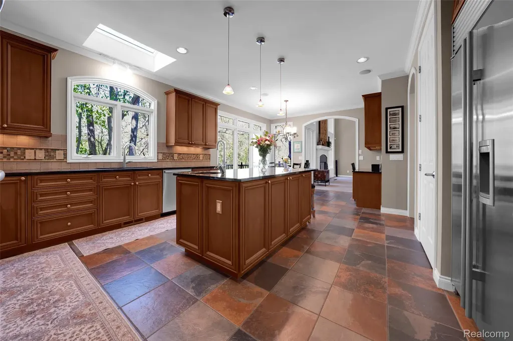 4502 Forest Edge Lane West Bloomfield Charter Township MI 48323