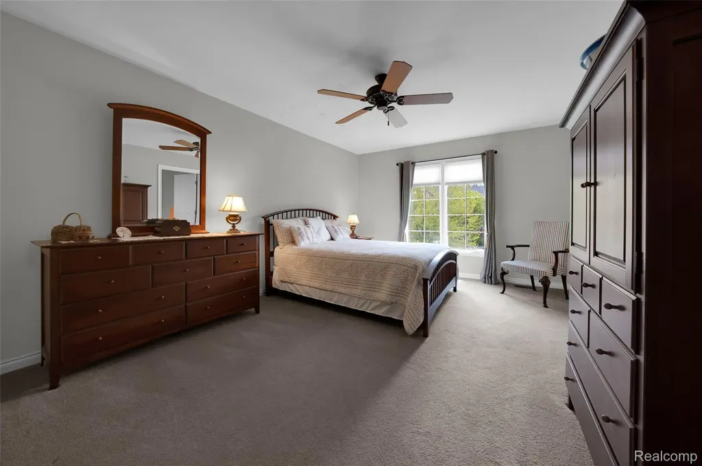 4502 Forest Edge Lane West Bloomfield Charter Township MI 48323