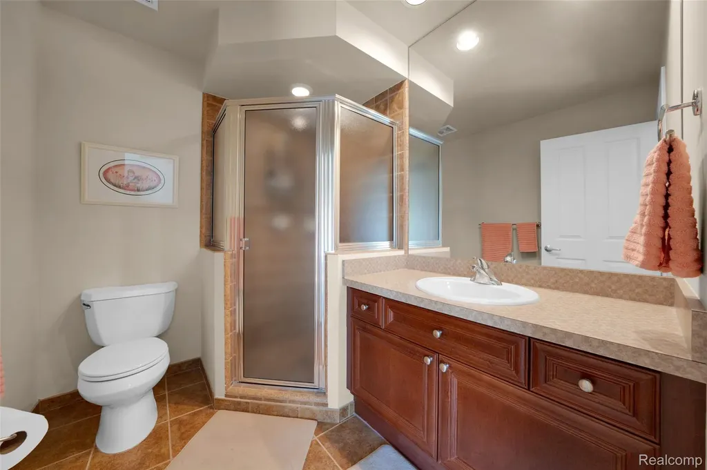 4502 Forest Edge Lane West Bloomfield Charter Township MI 48323
