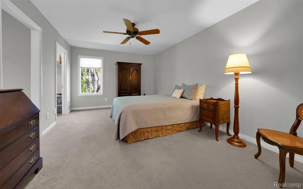 4502 Forest Edge Lane West Bloomfield Charter Township MI 48323