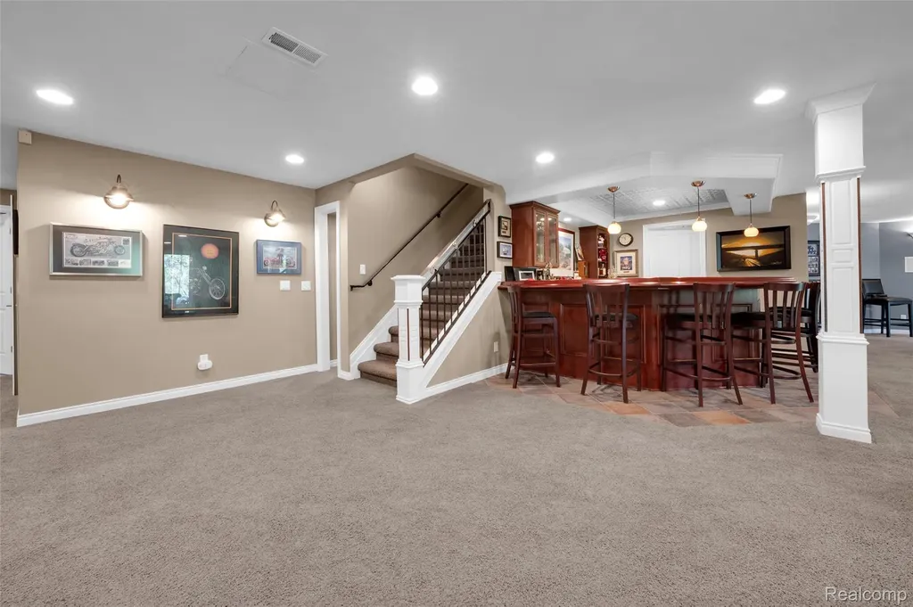 4502 Forest Edge Lane West Bloomfield Charter Township MI 48323