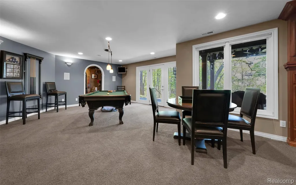 4502 Forest Edge Lane West Bloomfield Charter Township MI 48323