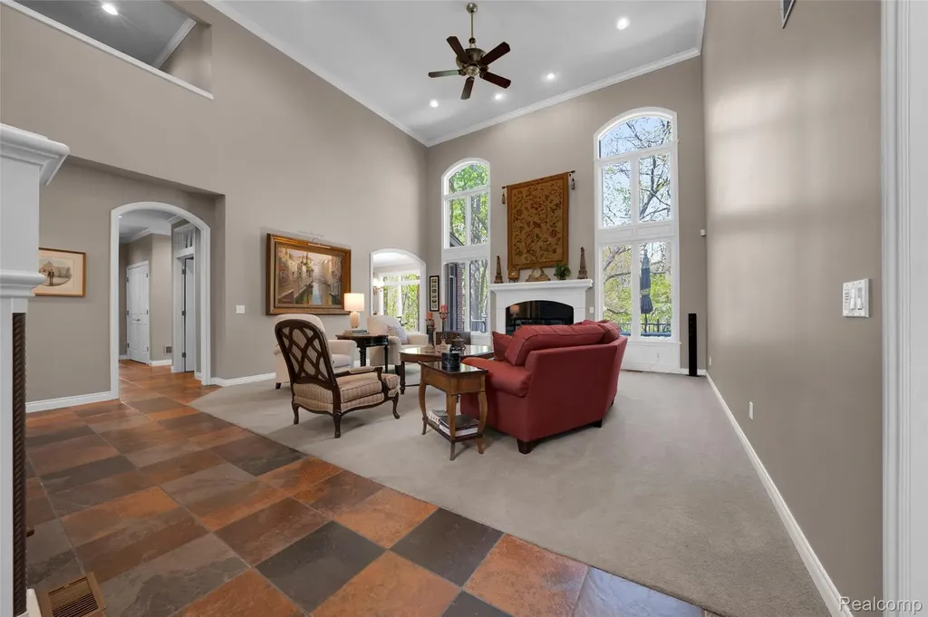 4502 Forest Edge Lane West Bloomfield Charter Township MI 48323