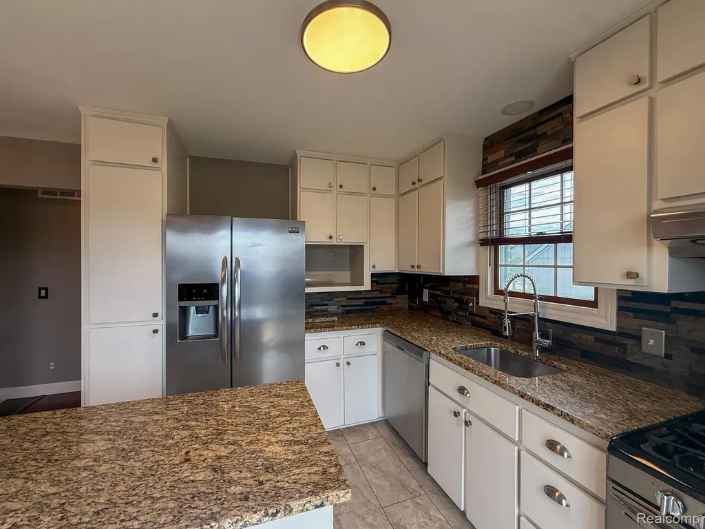 36721 Park Place Drive Sterling Heights City MI 48310