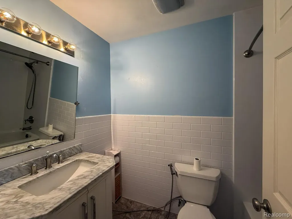 36721 Park Place Drive Sterling Heights City MI 48310