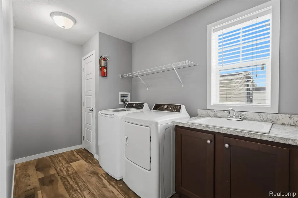 9725 Aspen Lane Superior Charter Township MI 48198