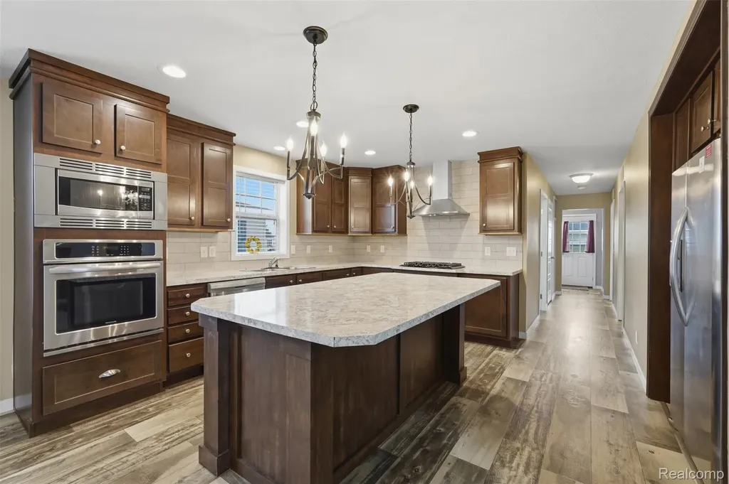 9725 Aspen Lane Superior Charter Township MI 48198
