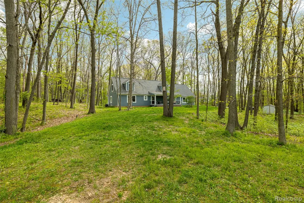 8470 Merrill Road Webster Township MI 48189