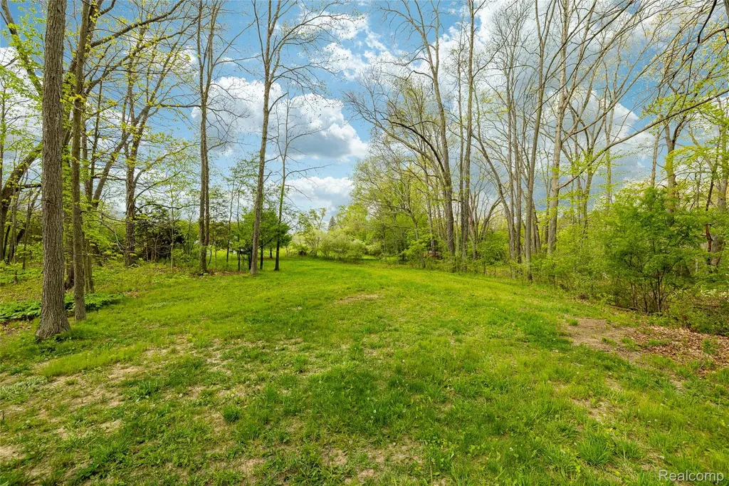8470 Merrill Road Webster Township MI 48189