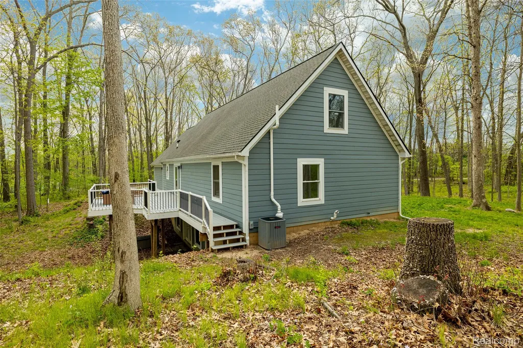 8470 Merrill Road Webster Township MI 48189