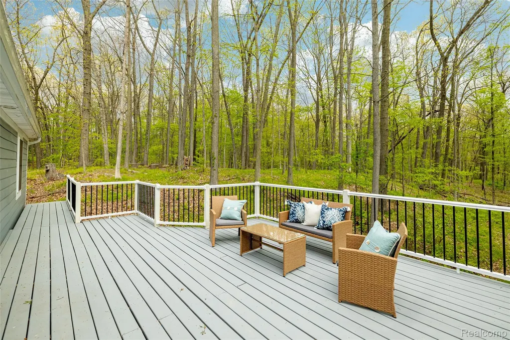 8470 Merrill Road Webster Township MI 48189