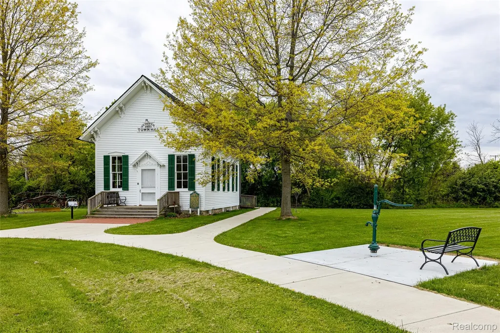 8470 Merrill Road Webster Township MI 48189