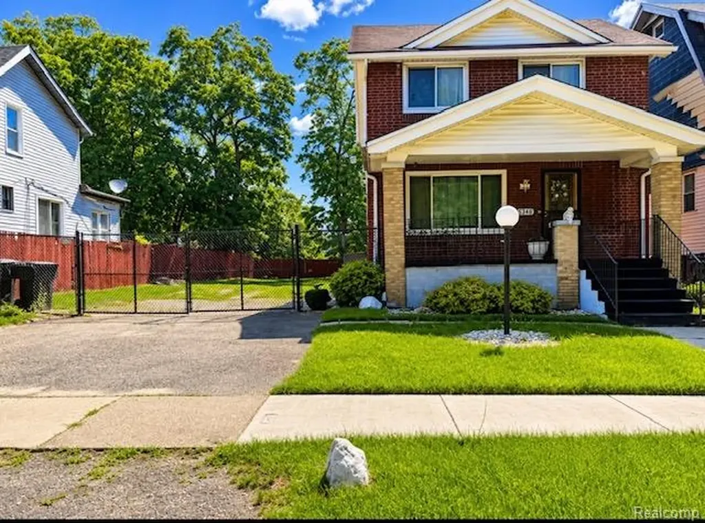 15346 Dexter Avenue Detroit City MI 48238