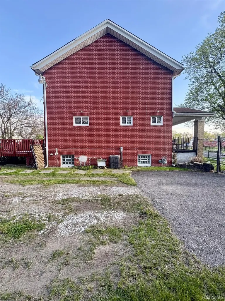 15346 Dexter Avenue Detroit City MI 48238