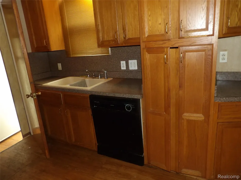 8235 Prest Street Detroit City MI 48228