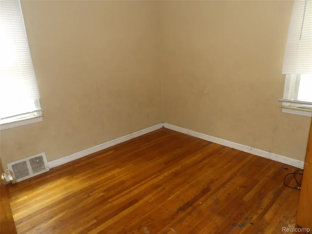 8235 Prest Street Detroit City MI 48228