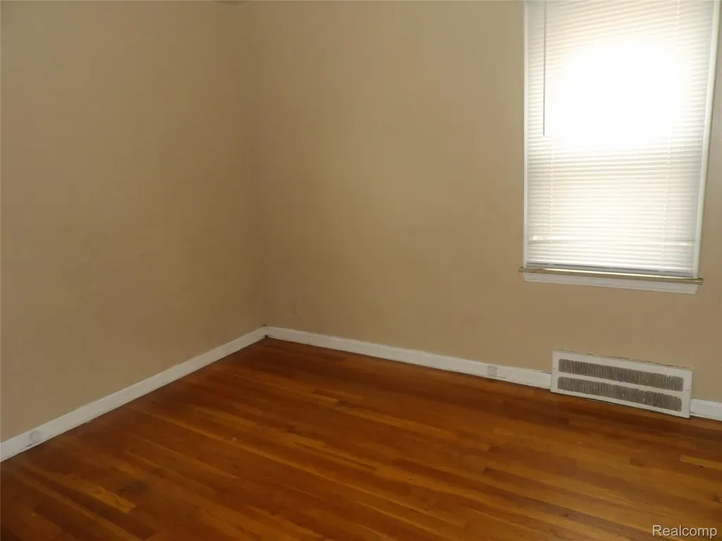 8235 Prest Street Detroit City MI 48228
