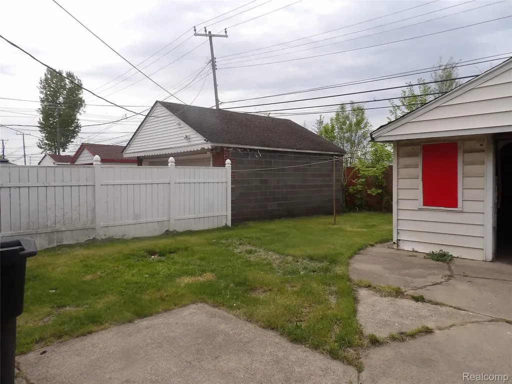 8235 Prest Street Detroit City MI 48228