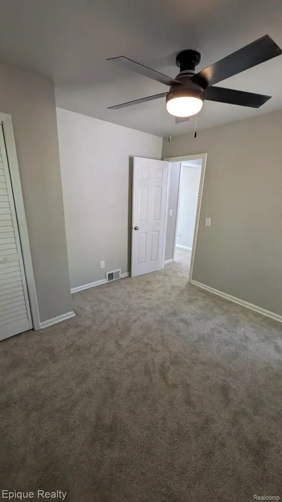 3605 Jackson Boulevard White Lake Charter Township MI 48383