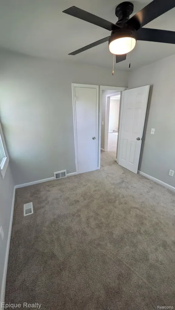 3605 Jackson Boulevard White Lake Charter Township MI 48383