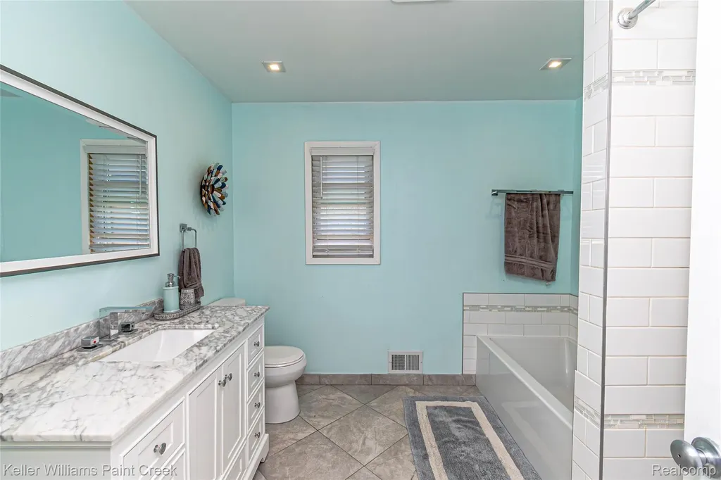 35452 Saint Clair Drive New Baltimore City MI 48047