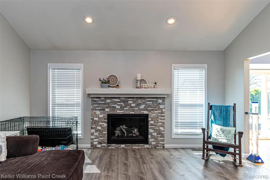 35452 Saint Clair Drive New Baltimore City MI 48047