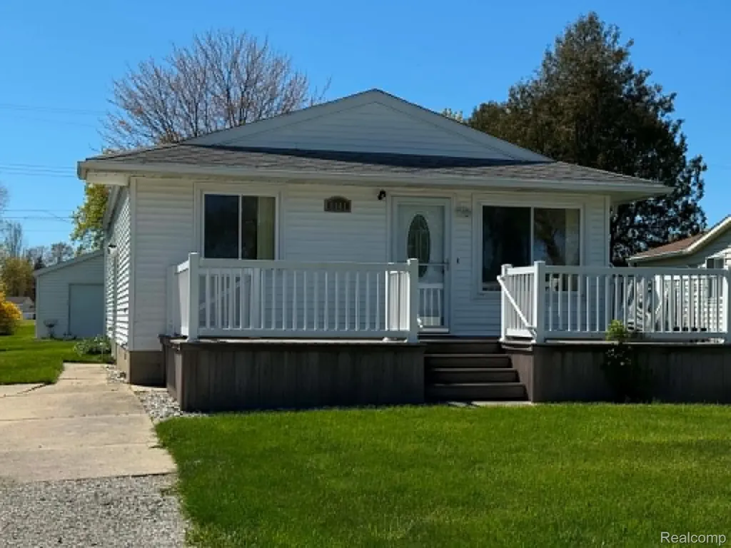 8541 Adams Street Port Austin Village MI 48467