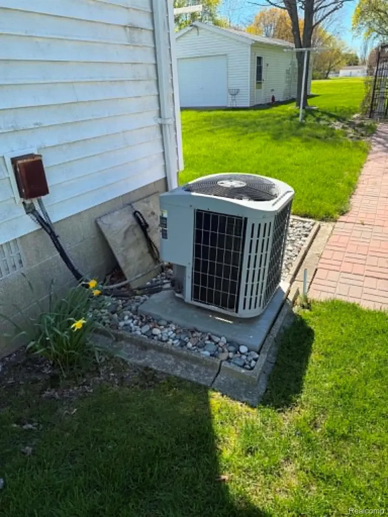 8541 Adams Street Port Austin Village MI 48467