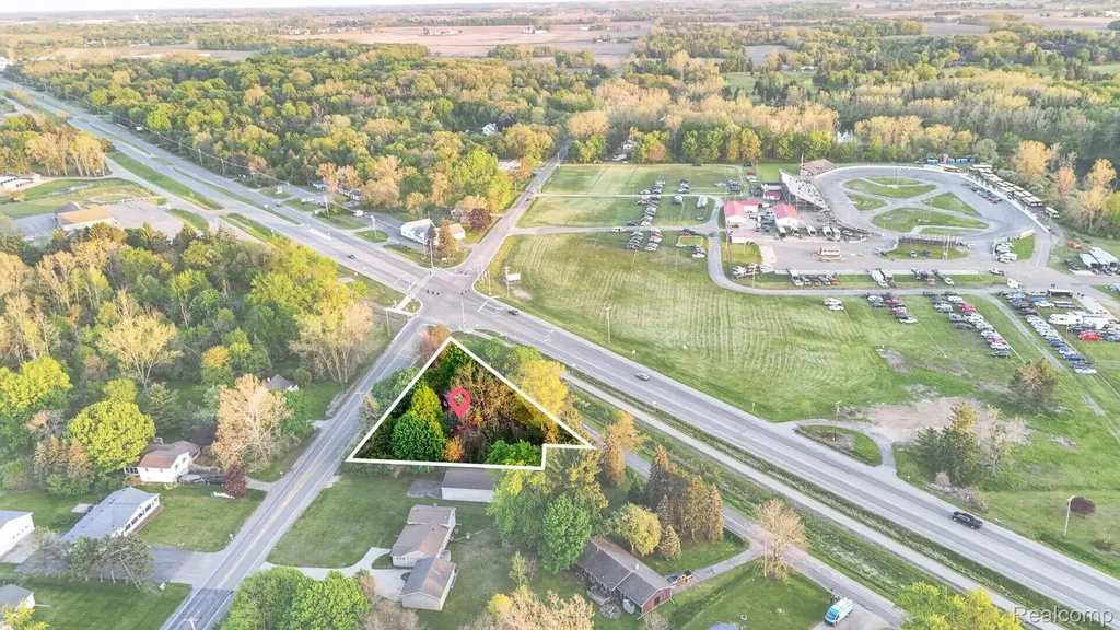 864 Hogsback Road Delhi Charter Township MI 48854