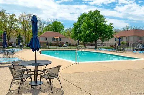 8095 Colony Drive Grosse Ile Township MI 48138