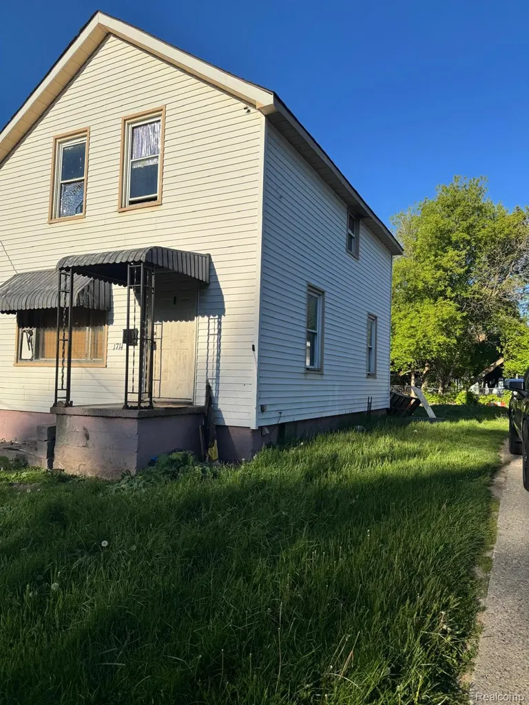 1714 Levern Street Flint City MI 48506