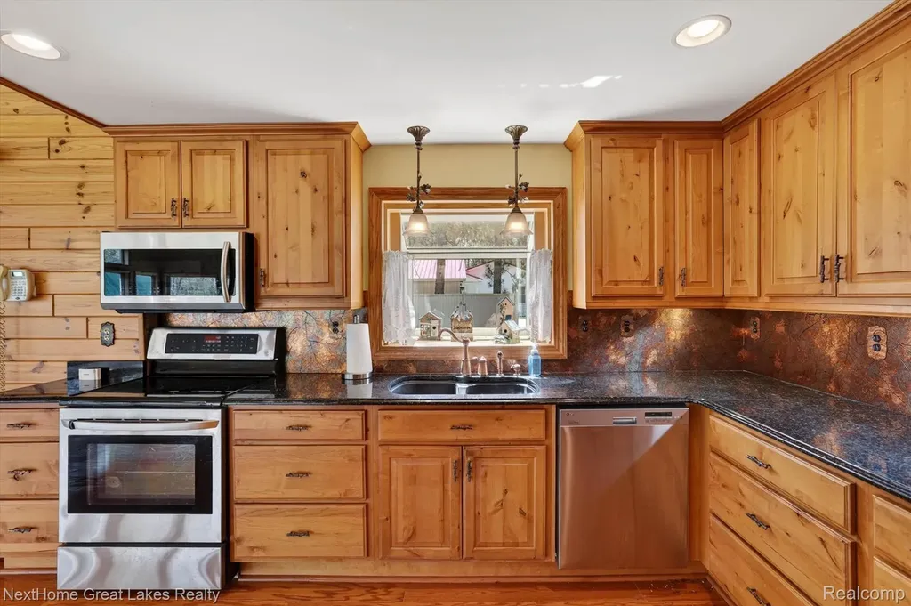 1378 N National City Road Grant Township MI 48748