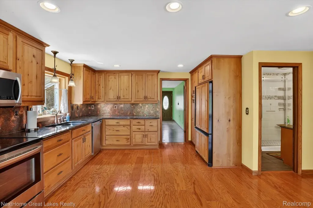 1378 N National City Road Grant Township MI 48748