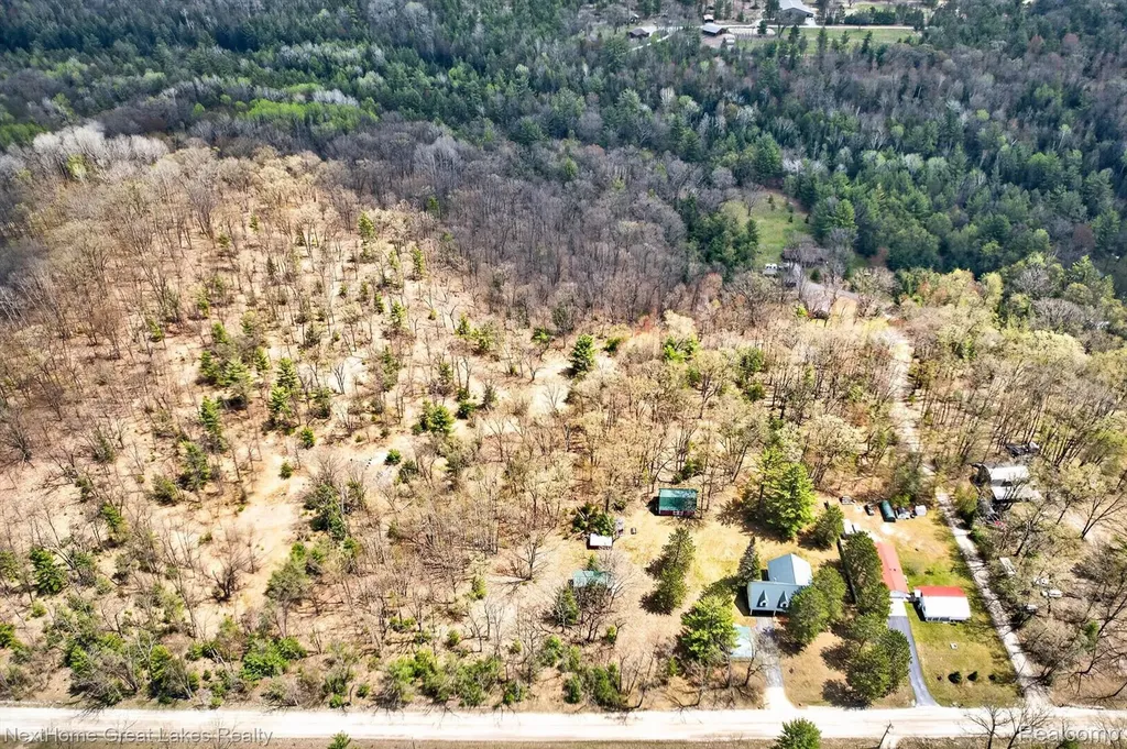 1378 N National City Road Grant Township MI 48748