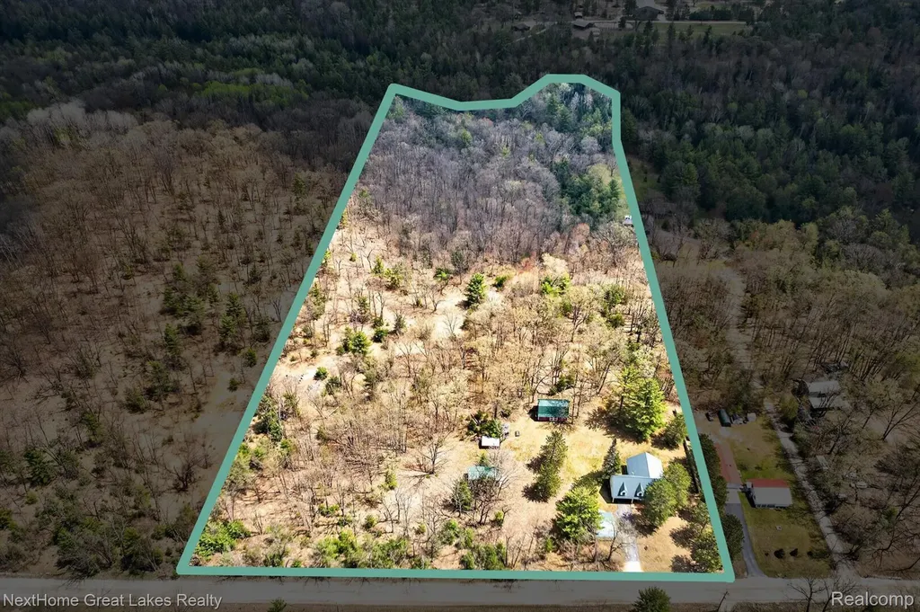 1378 N National City Road Grant Township MI 48748