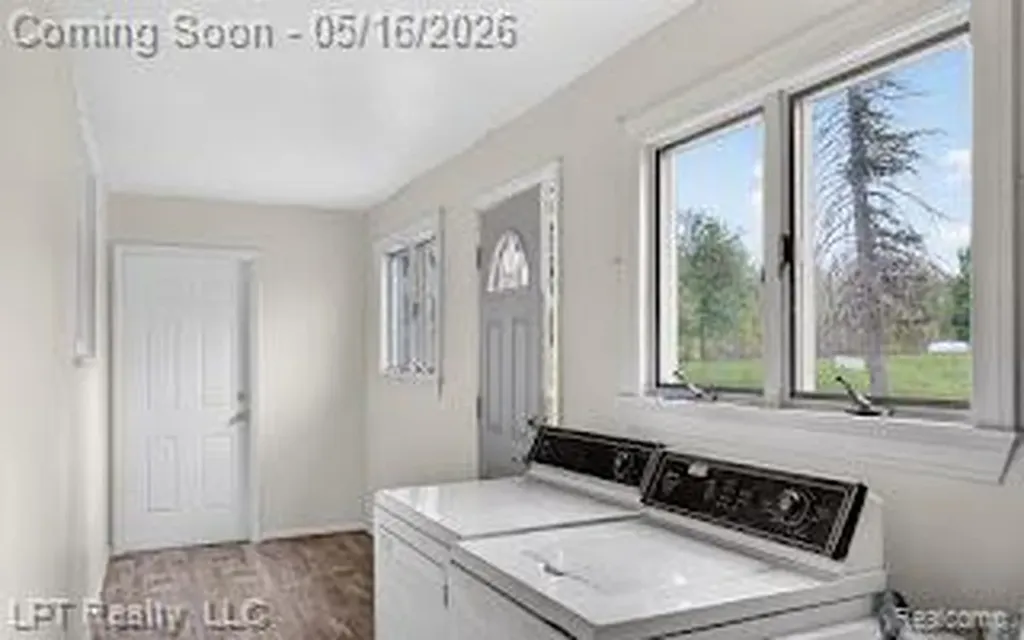 12384 Hill Road Atlas Township MI 48438