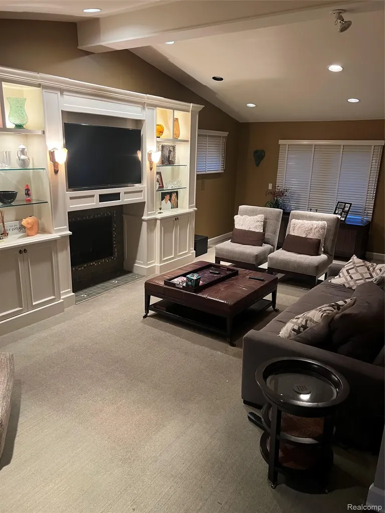3958 Winterset Court West Bloomfield Charter Township MI 48323