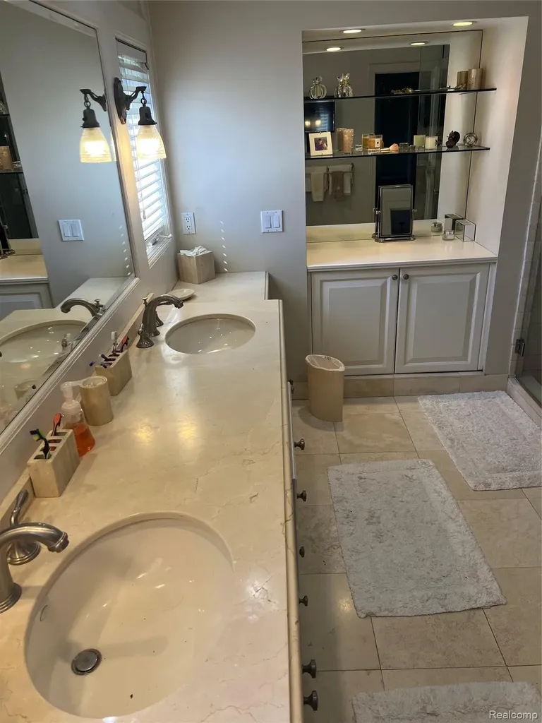 3958 Winterset Court West Bloomfield Charter Township MI 48323