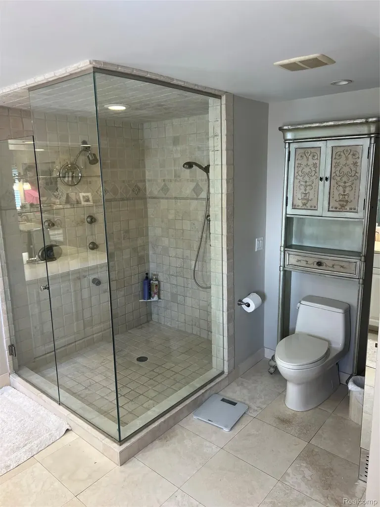 3958 Winterset Court West Bloomfield Charter Township MI 48323