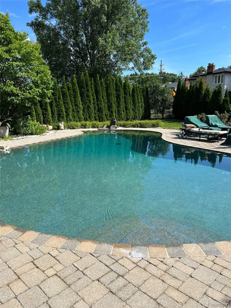 3958 Winterset Court West Bloomfield Charter Township MI 48323
